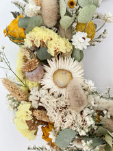 Load image into Gallery viewer, Dried Floral Wreath