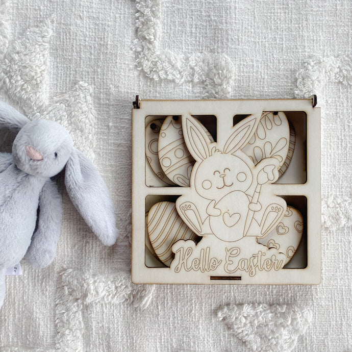 Gift Box Containing 16 Wooden Easter Egg Decorations to Paint